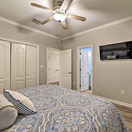 Modern Island Condo With Pool Steps To The Beach! South Padre Island Buitenkant foto