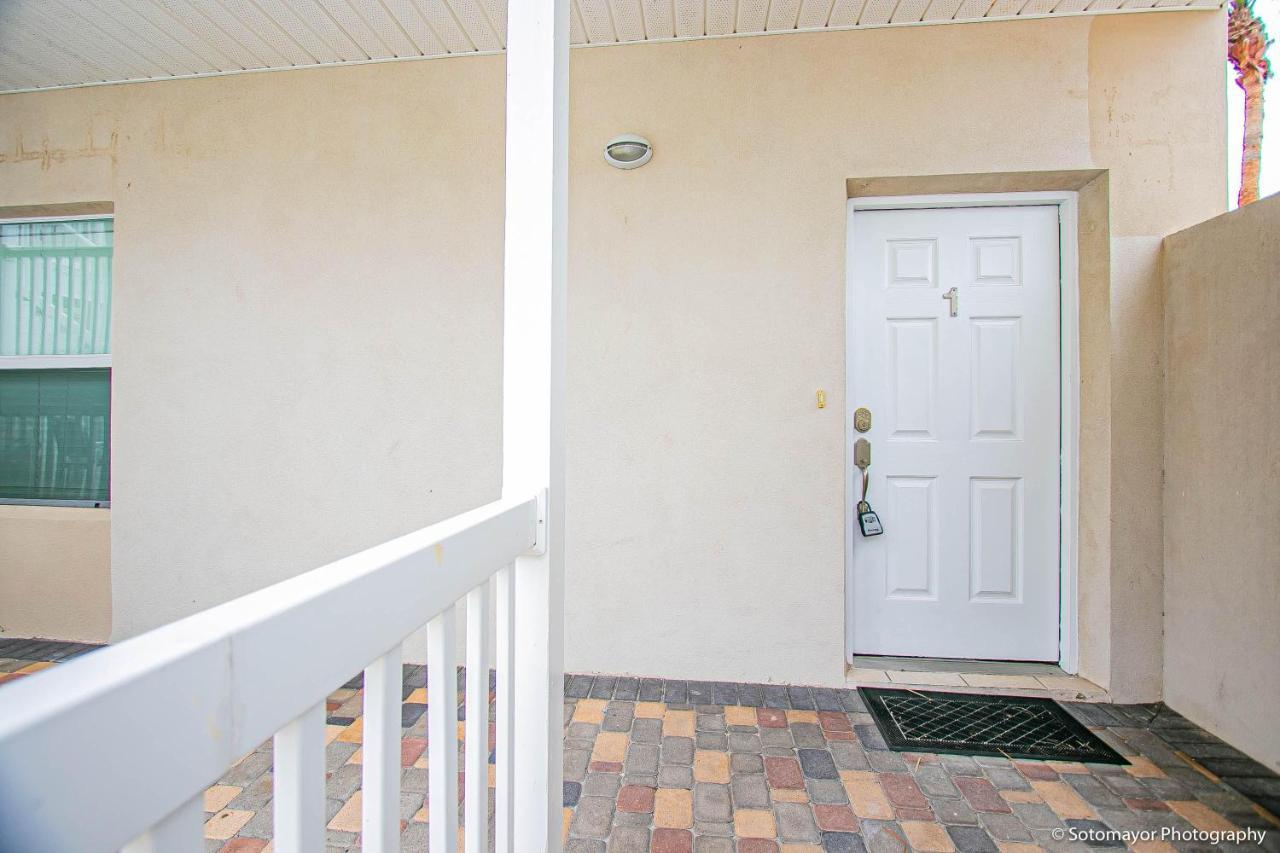 Modern Island Condo With Pool Steps To The Beach! South Padre Island Buitenkant foto