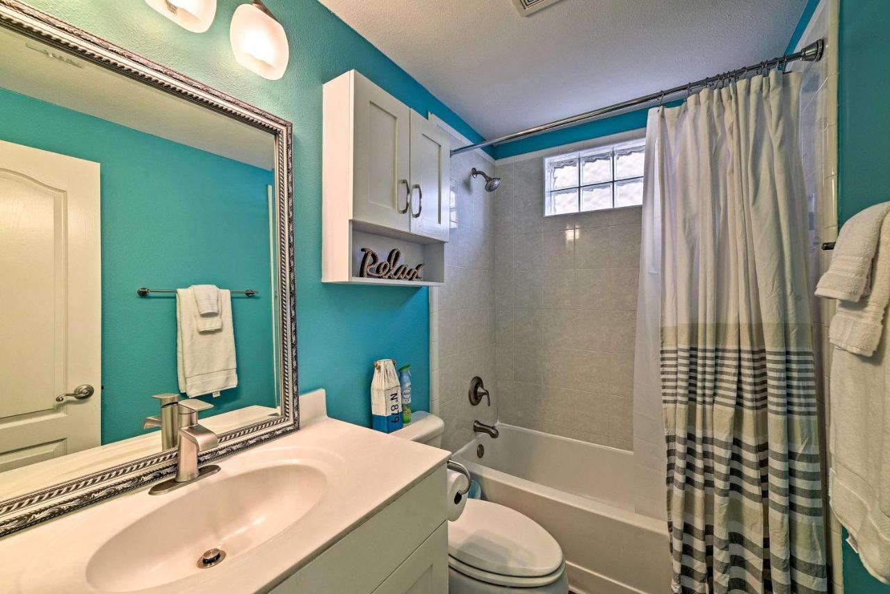 Modern Island Condo With Pool Steps To The Beach! South Padre Island Buitenkant foto